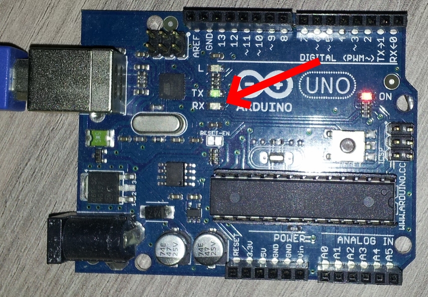 Une arduino et ses diodes TX et RX